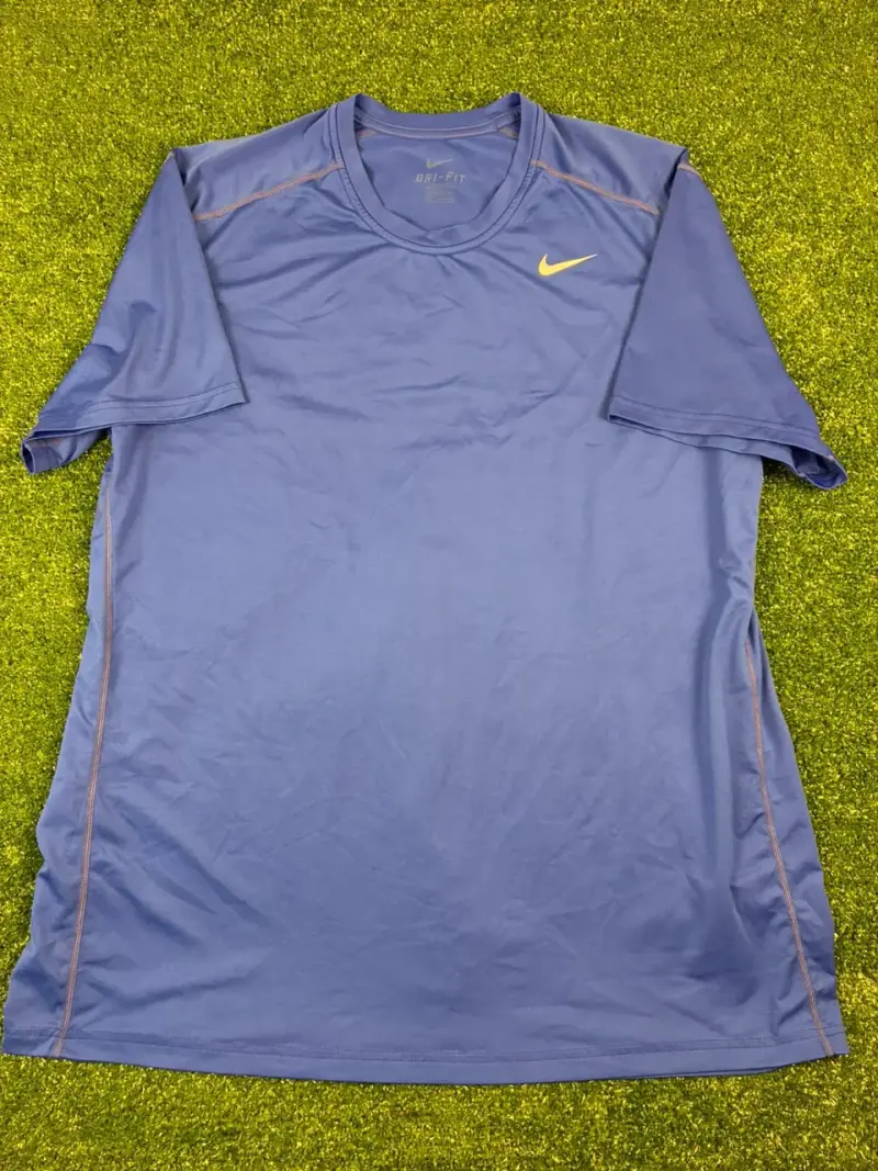 Polera deportiva azul Nike Dri-Fit - 1