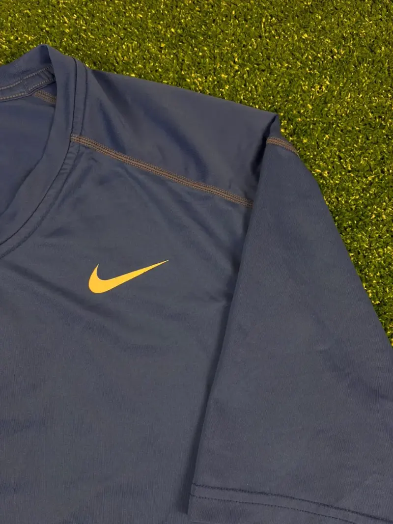 Polera deportiva azul Nike Dri-Fit - 4