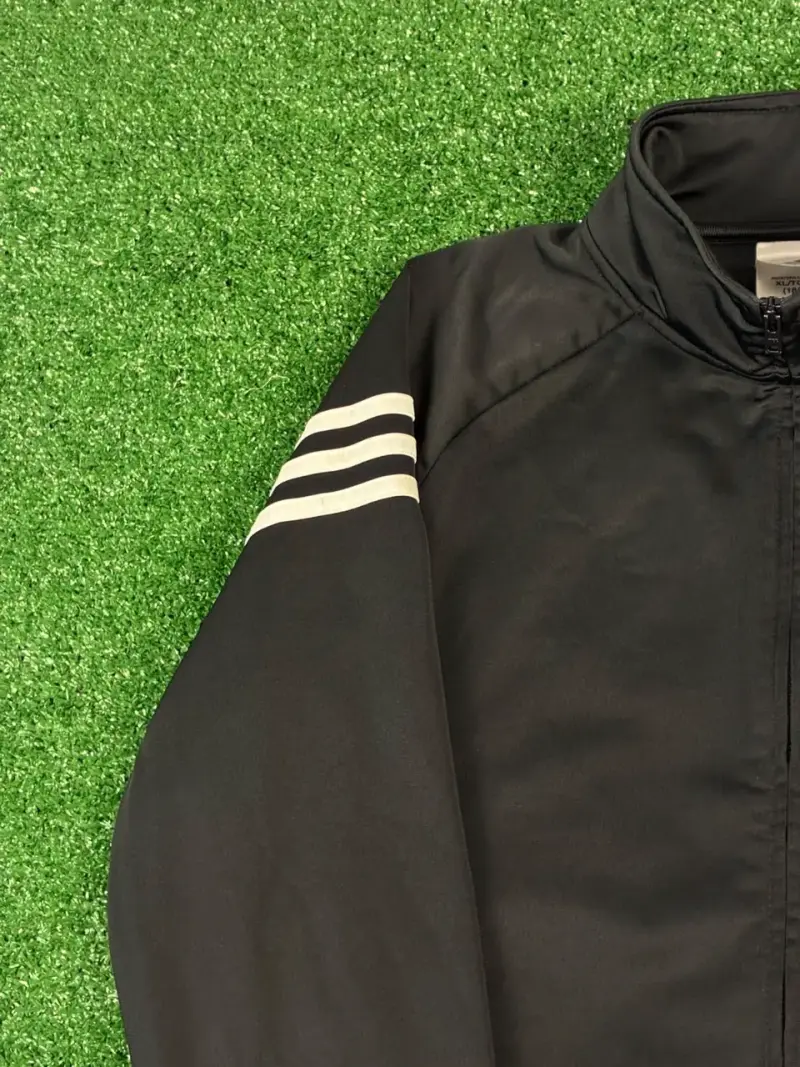 Chaqueta deportiva negra Adidas con cierre - 4