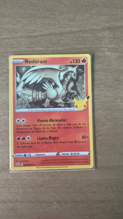 Carta Pokémon Reshiram Básica 002/025 - miniatura 1