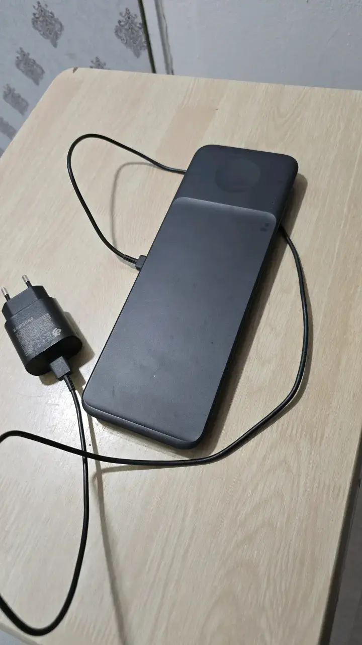 Samsung Wireless Charger Trio (modelo EP-P6300) - 3