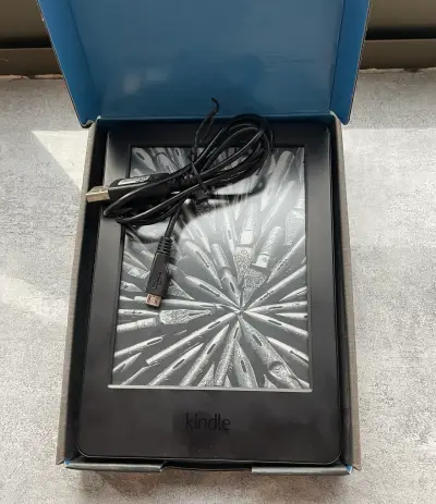 Kindle Amazon con pantalla táctil - miniatura 1