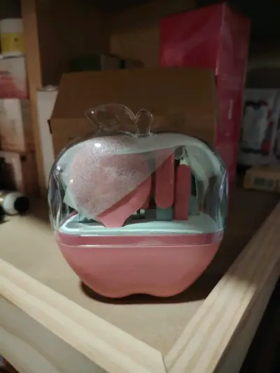 Set de Manicure en Estuche Manzana Rosado Avon - miniatura 2