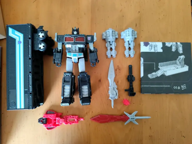 Figura Transformers WFC Nemesis Prime - 2