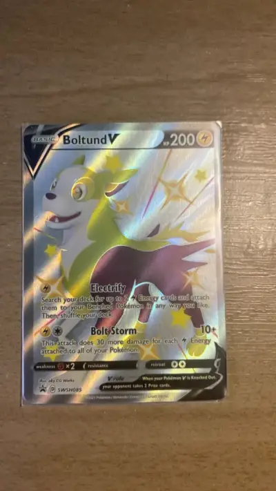 Carta Pokémon Boltund V Holográfica - miniatura 1