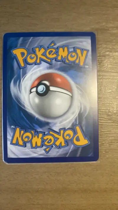 Carta Pokémon Boltund V Holográfica - miniatura 2