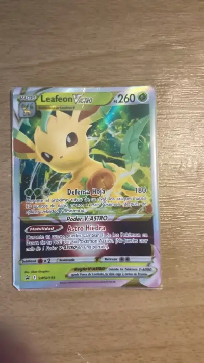 Carta Pokémon Leafeon V-ASTRO holográfica - miniatura 1