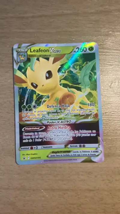 Carta Pokémon Leafeon V-ASTRO holográfica - miniatura 3