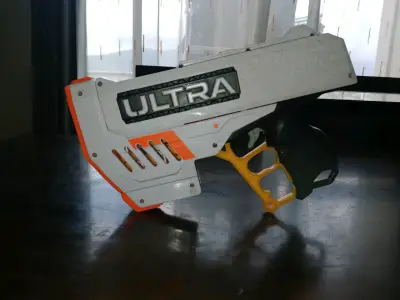 Pistola Nerf Ultra 5 con diseño moderno - miniatura 2