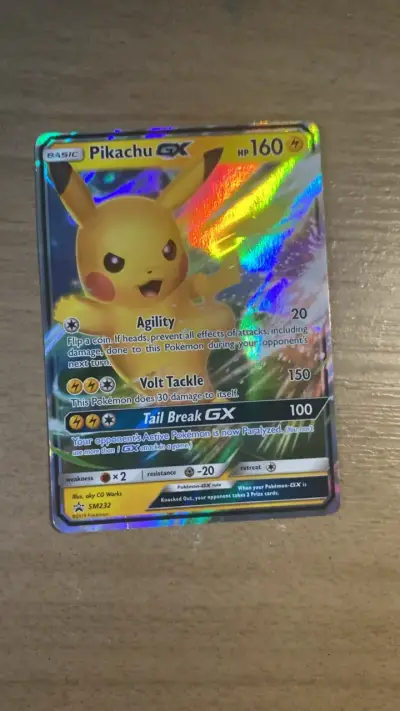 Carta Pokémon Pikachu GX holográfica - miniatura 3