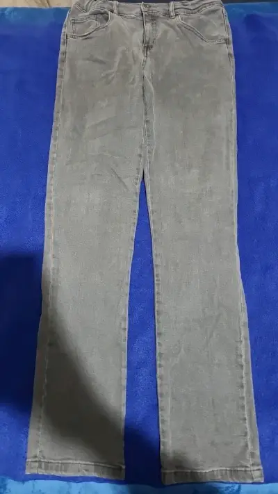 Pantalones de mezclilla grises talla 16 hombre - miniatura 1