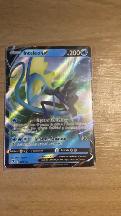 Carta Pokémon Inteleon V holográfica - miniatura 1
