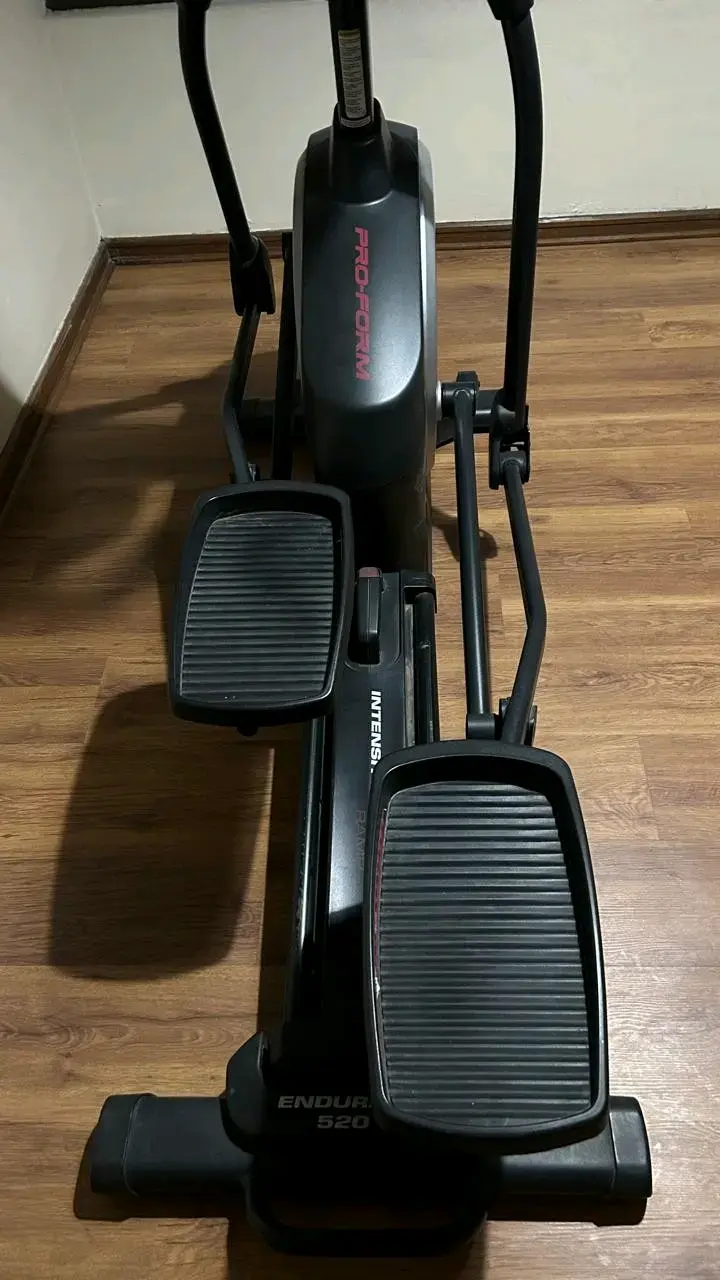 Elíptica ProForm Endurance 520 en buen estado - 1