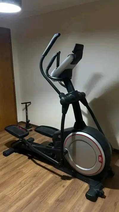 Elíptica ProForm Endurance 520 en buen estado - miniatura 2