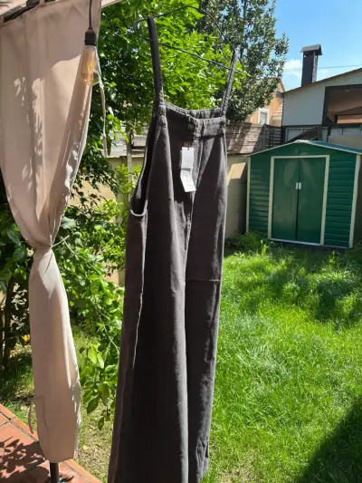 Jardinera gris con botones Zara talla L - miniatura 2