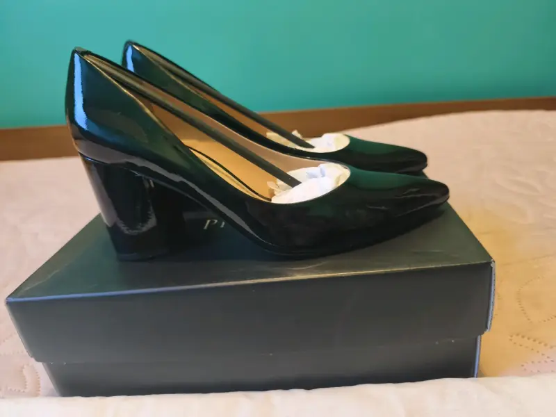 Zapatos de tacón negro Prüne en buen estado - 2