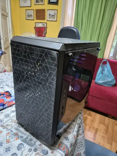 Gabinete Cooler Master MasterBox Q300L - miniatura 1