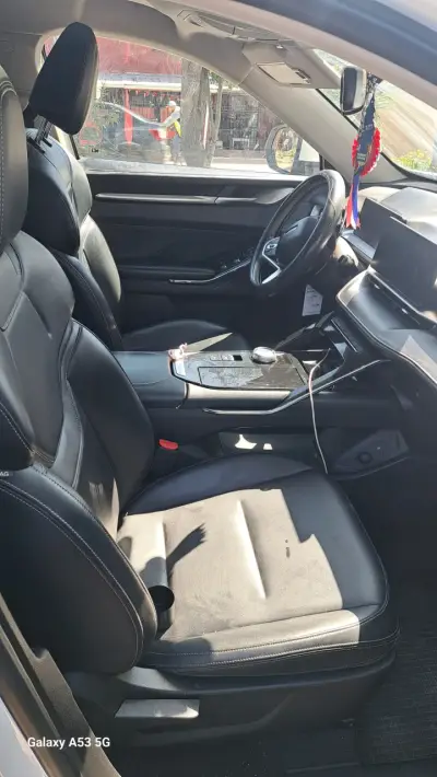 SUV Haval blanca en buen estado - miniatura 6