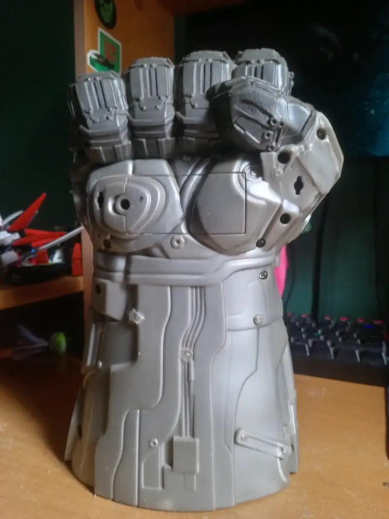 Guantelete de los vengadores hasbro - 2