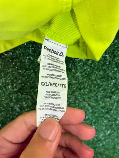 Polera deportiva sin mangas amarilla - miniatura 2