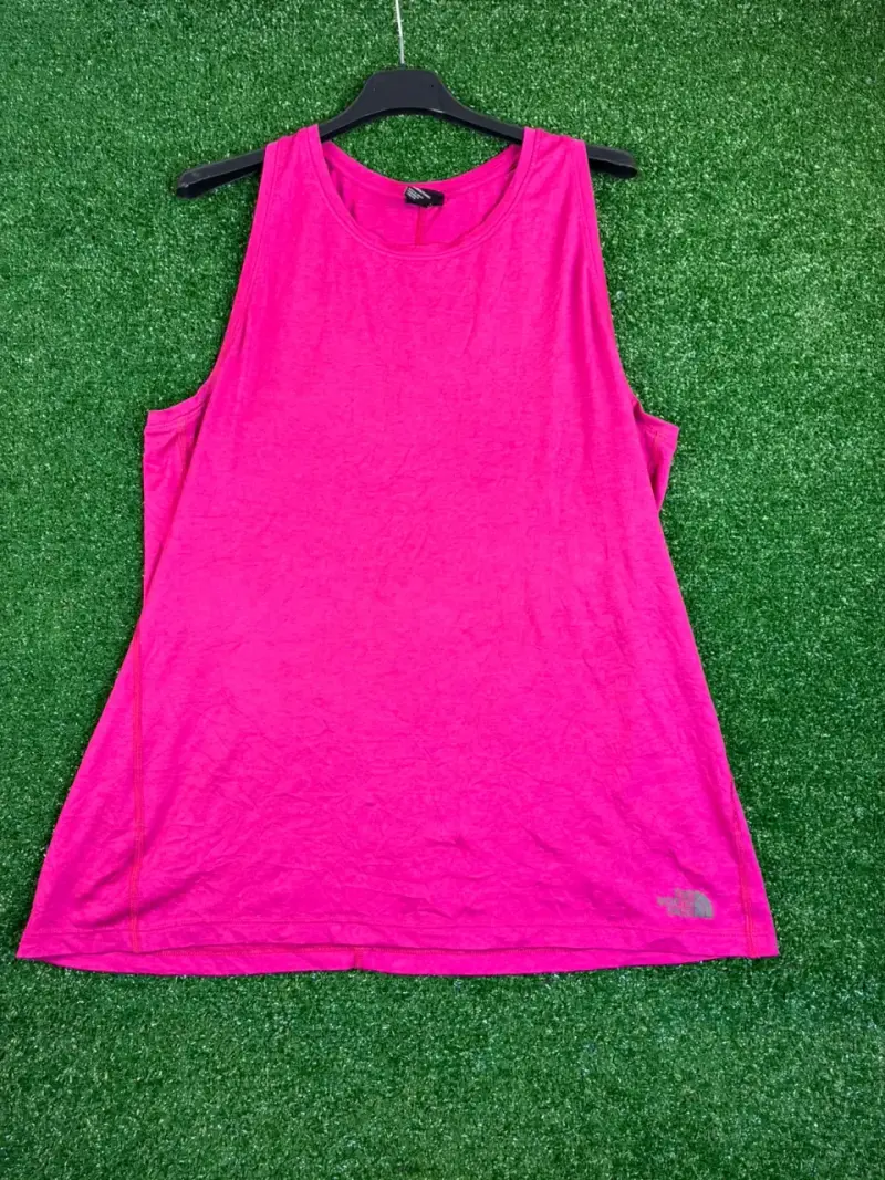 Polera sin mangas fucsia The North Face - 1