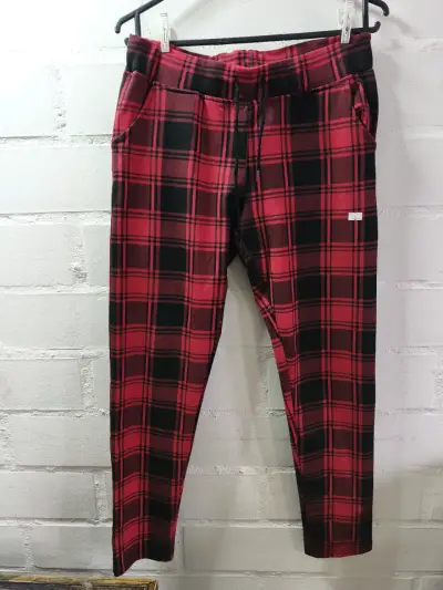 Pantalones escoceses rojos para mujer - miniatura 1