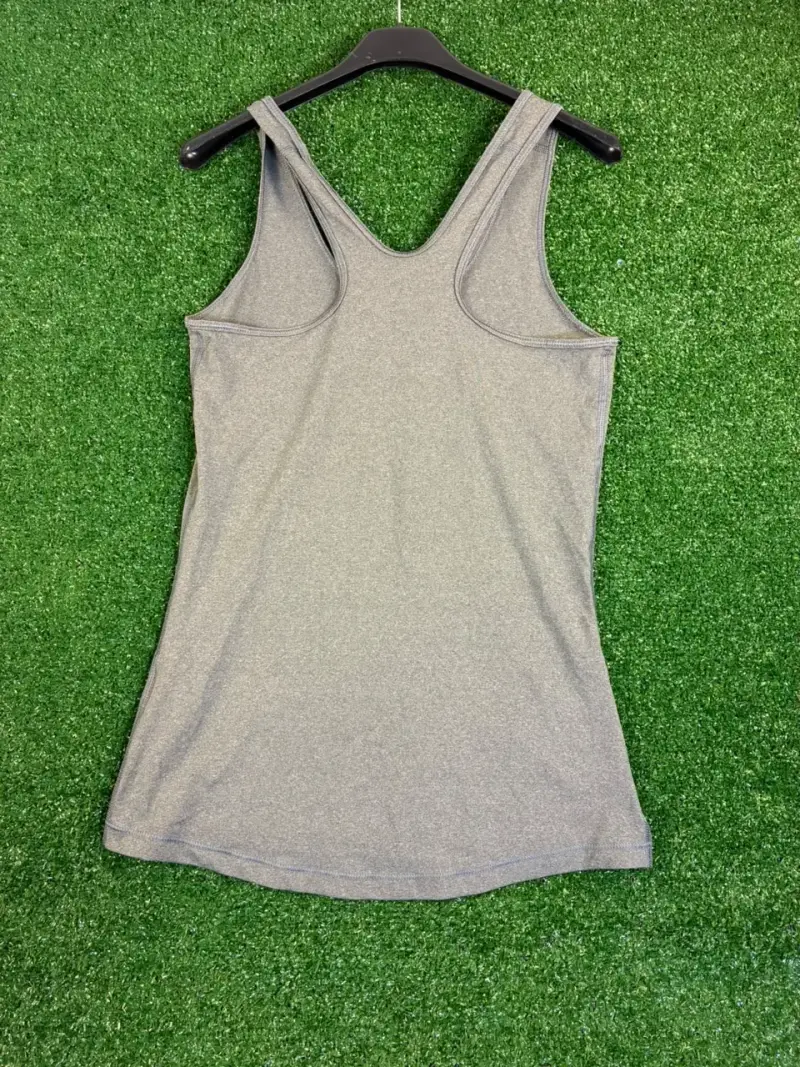 Polera Deportiva Gris Nike para Mujer S - 4