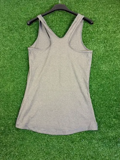 Polera Deportiva Gris Nike para Mujer S - miniatura 4