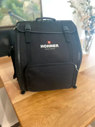 Acordeón Hohner Bravo II 48 bajos negro - miniatura 5