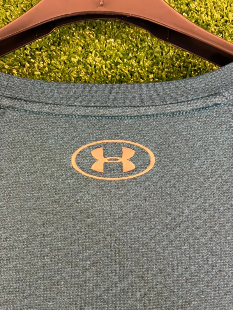 Polera deportiva azul Under Armour para hombre - 3