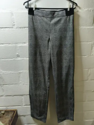 Pantalones de vestir a cuadros grises - miniatura 2