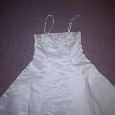 Vestido de Primera Comunión con Bolero Blanco - miniatura 4