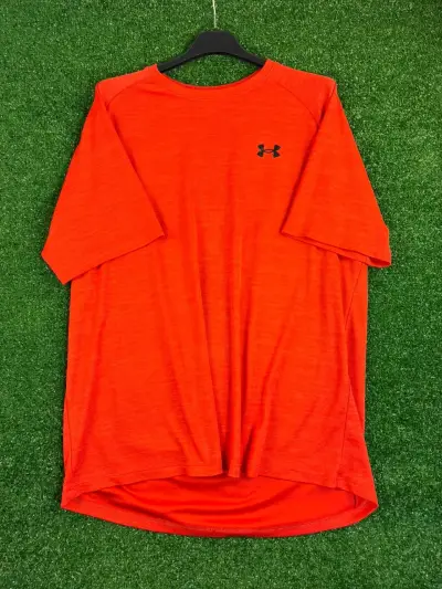 Polera deportiva Under Armour naranja para hombre - miniatura 1