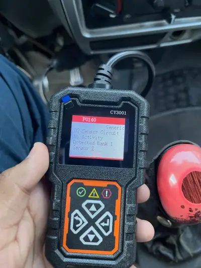 Escáner Automotriz OBD2 CY3001 Portátil - miniatura 1