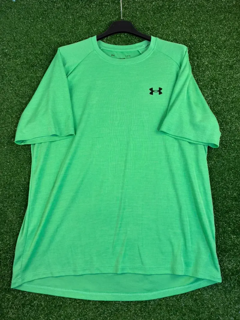 Polera Deportiva Verde Under Armour - 1
