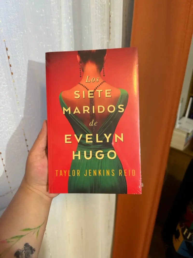 Libro Los Siete Maridos de Evelyn Hugo - 1