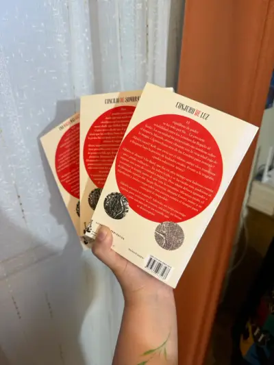 Trilogía Sombras de Magia de V.E. Schwab - miniatura 5