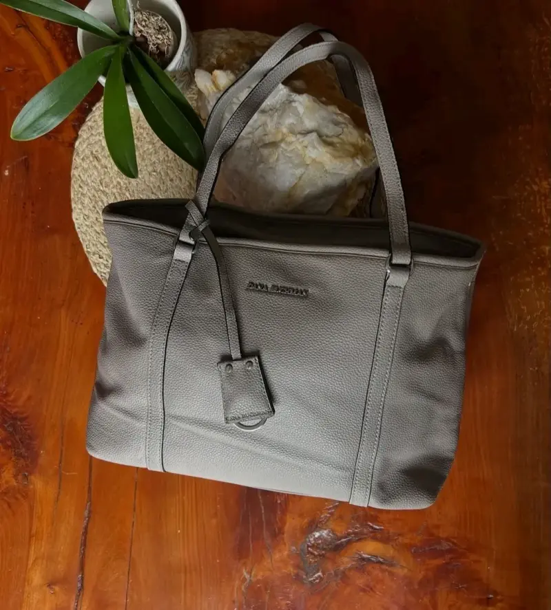 Bolso de cuero gris Dana Buchman elegante - 1