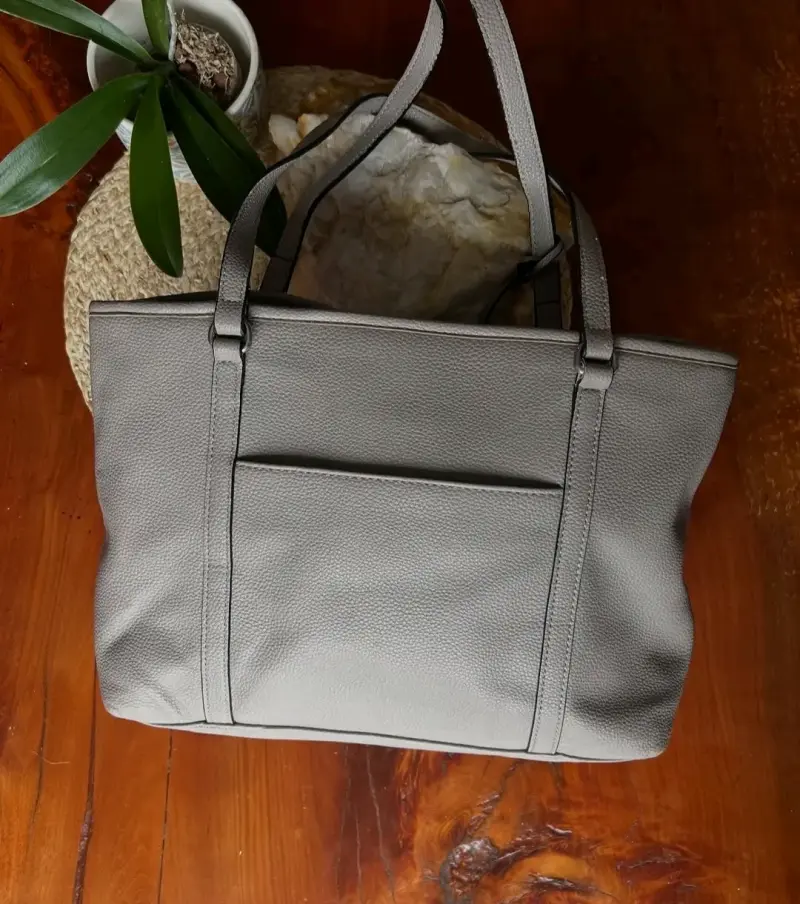 Bolso de cuero gris Dana Buchman elegante - 2