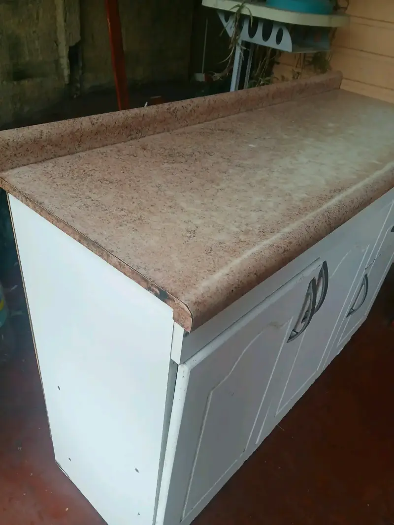 Mueble de cocina con cubierta de mármol sintético - 3