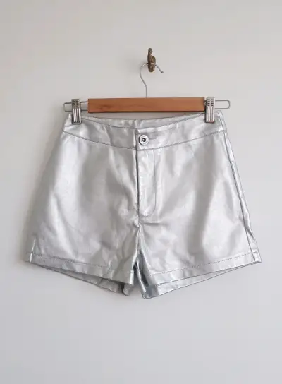 Short plateado - miniatura 2