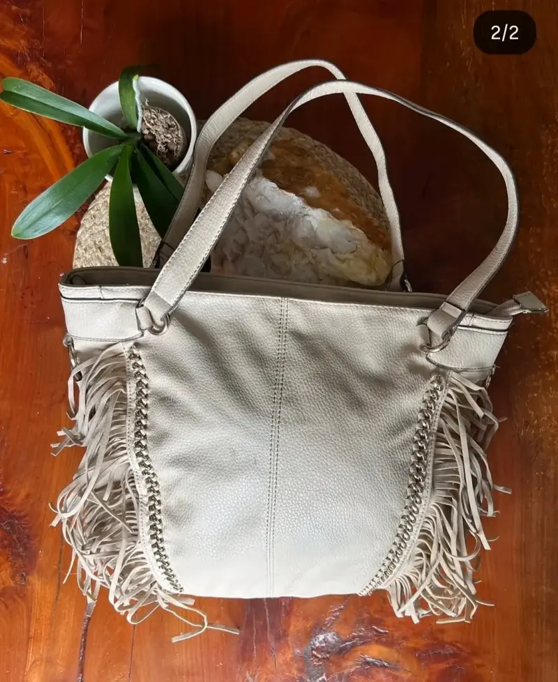 Cartera con flecos y bolsillo frontal - 2