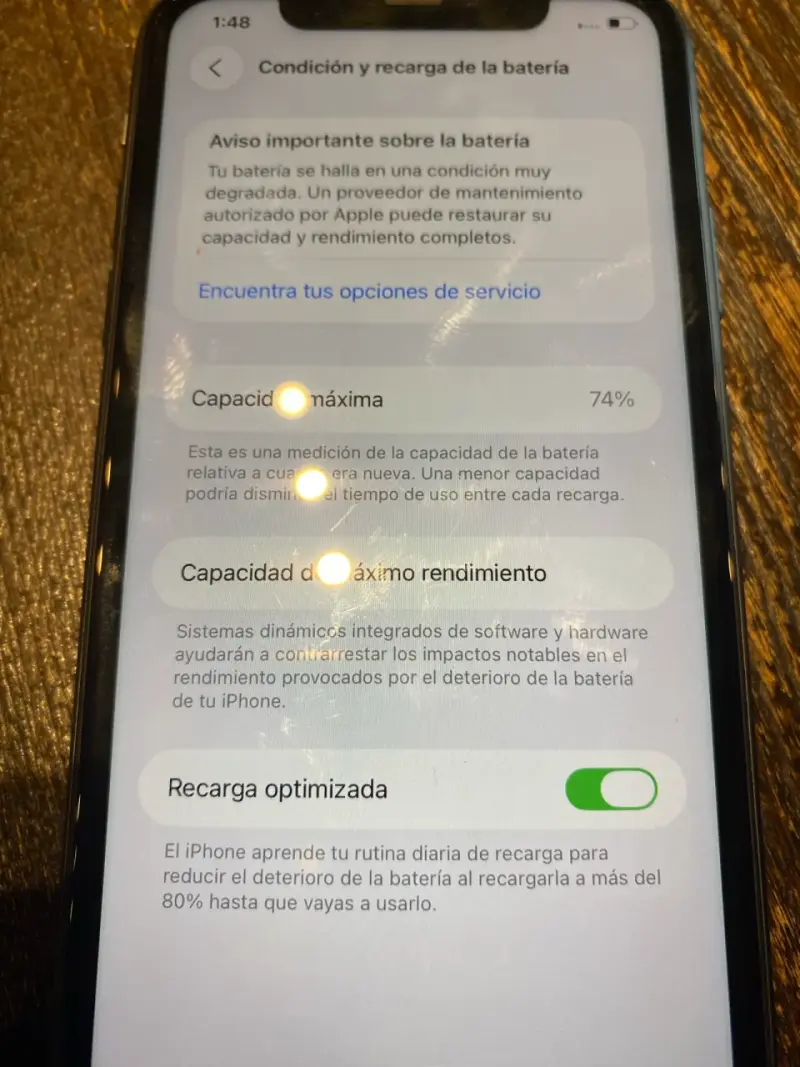 iPhone 11 en buen estado con caja original batería - 2