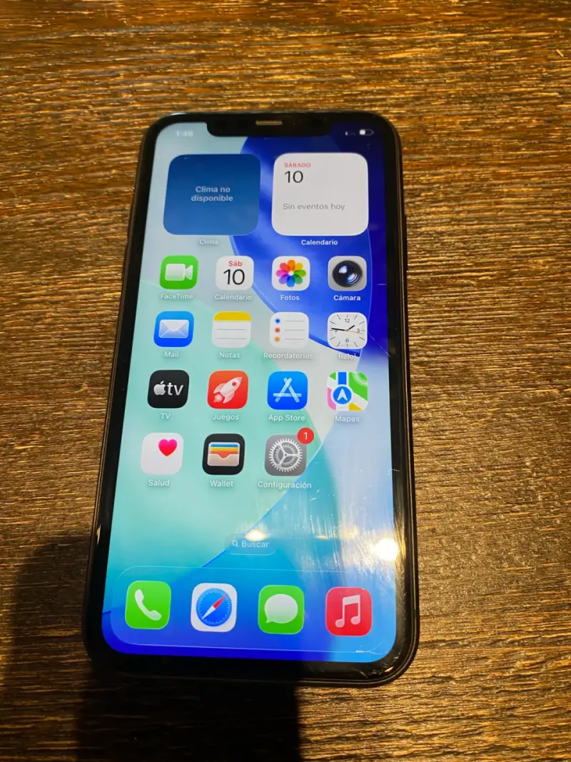 iPhone 11 en buen estado con caja original batería - 3