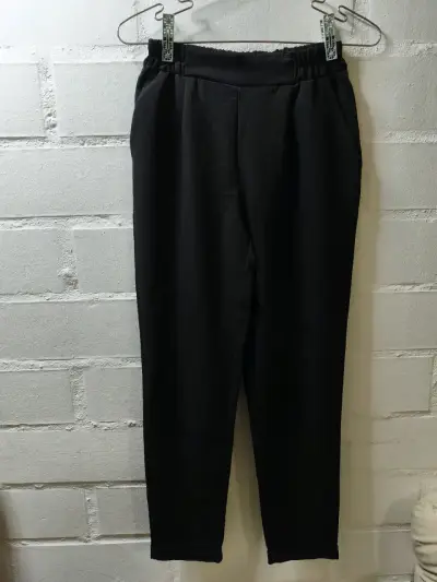 Pantalones negros elásticos para mujer marca Cream - miniatura 1