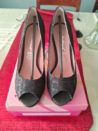 Zapatos de Tacón Peep Toe Negros Celina - miniatura 2