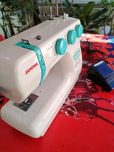 Máquina de Coser Janome 3016 con 84 Funciones - miniatura 3