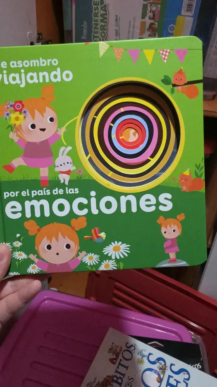 Libro infantil 'Me asombro viajando' interactivo - 2