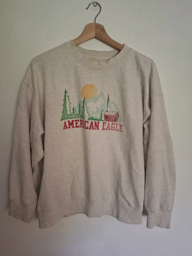 Polerón American Eagle blanco con diseño Talla M - 2