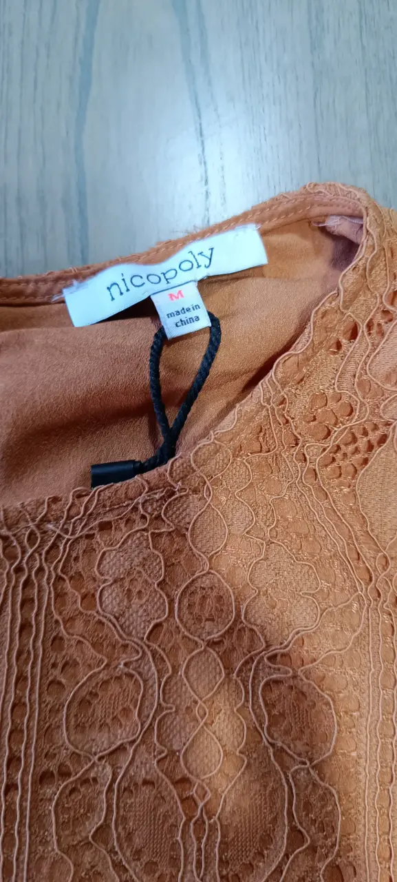 Vestido de encaje color terracota Nicopoly - 4